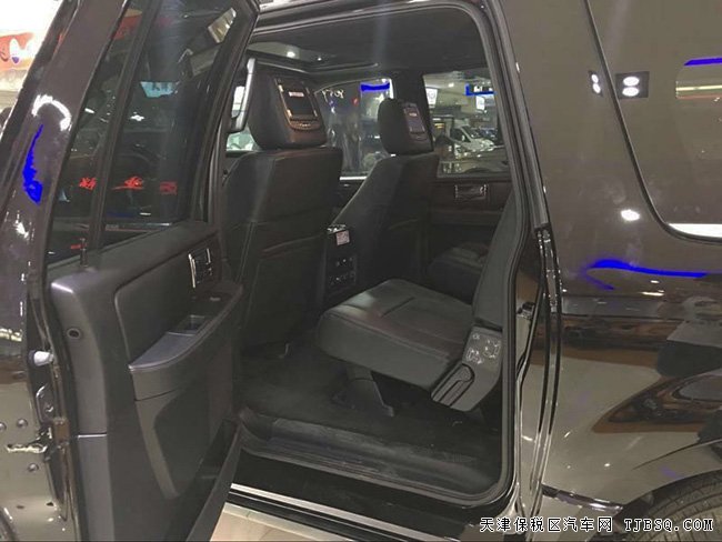 2017款林肯領(lǐng)航員3.5T墨西哥版 長軸版5.7米現(xiàn)車93.5萬