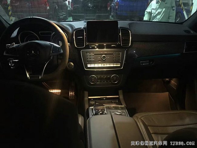 2017款奔馳GLS63AMG加規(guī)版 全尺寸七座現(xiàn)車享折扣