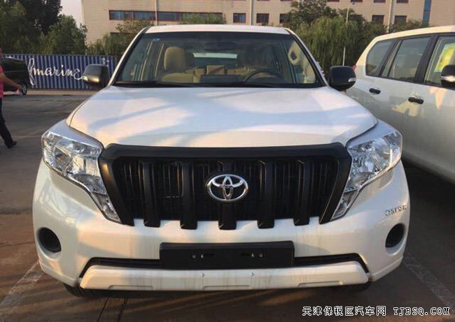 2017款豐田普拉多2700中東版 天津港現(xiàn)車熱賣40.5萬惠享