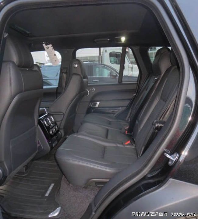 2017款美規(guī)奔馳GLS450七座SUV 天津港現(xiàn)車優(yōu)惠呈現(xiàn)