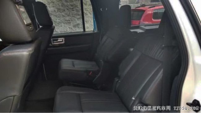 2016款林肯領航員3.5TT 全尺寸七座SUV現(xiàn)車絢麗來襲