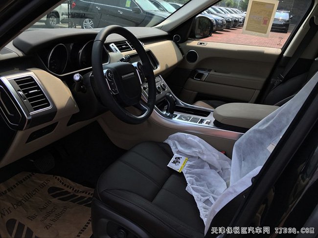 16款路虎攬勝運動柴油版 液晶儀表/滑動全景現(xiàn)車77萬起