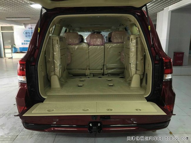 2016款豐田酷路澤5700中東版 底掛頂配版現(xiàn)車137萬優(yōu)購