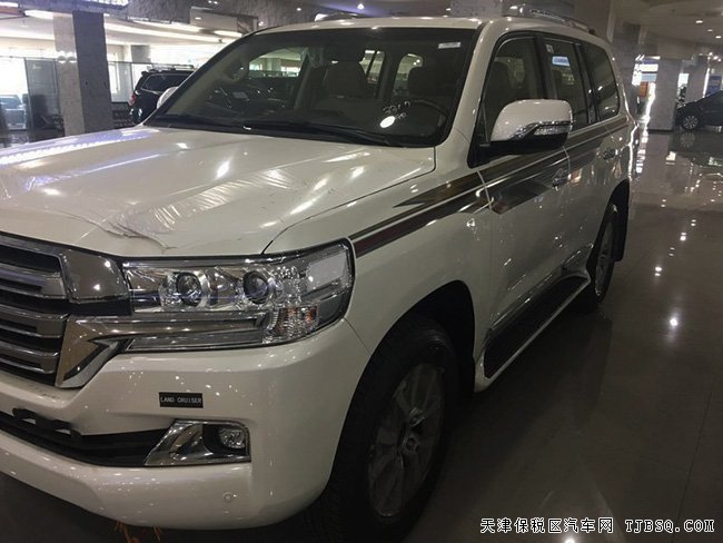 2016款豐田酷路澤4000中東版 天津港現(xiàn)車元旦獻(xiàn)禮