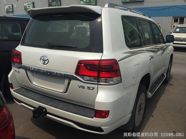 2016款豐田酷路澤5700中東版 元旦節(jié)現(xiàn)車優(yōu)惠促銷