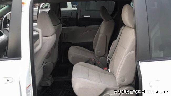 2017款豐田塞納3.5L兩驅(qū)版/四驅(qū)版 天津港現(xiàn)車44.8萬起
