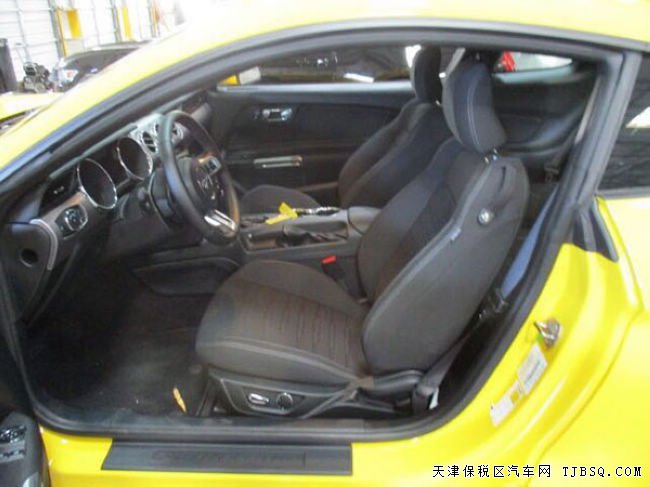 平行進(jìn)口福特野馬2.3T美式肌肉跑車 16款現(xiàn)車優(yōu)購