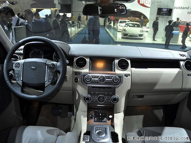 2016款路虎發(fā)現(xiàn)四3.0T七座SUV 平行進(jìn)口車惠報(bào)價(jià)