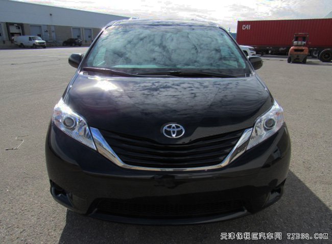 2017款豐田塞納3.5L四驅(qū)版 經(jīng)典商務(wù)MPV現(xiàn)車享折扣