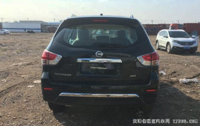 17款日產(chǎn)途樂Y62中東版 尼桑途樂4.0L現(xiàn)車優(yōu)惠讓利
