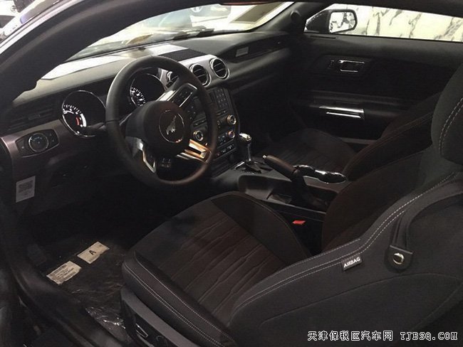 2017款福特野馬2.3T美式肌肉跑車 現(xiàn)車優(yōu)惠酬賓