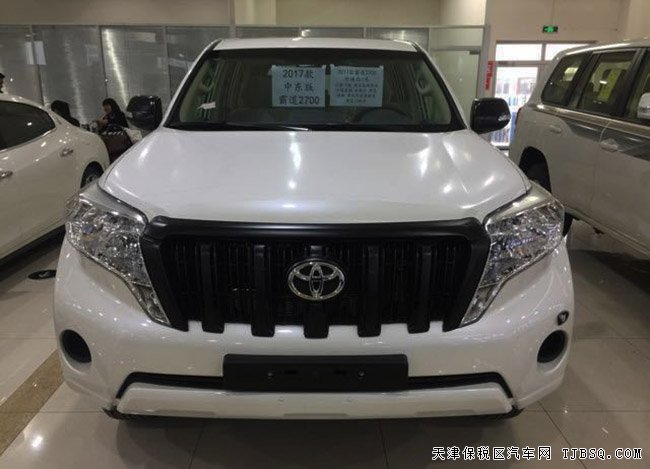 2017款豐田霸道2700中東版 2氣囊/外掛備胎現(xiàn)車39.9萬購