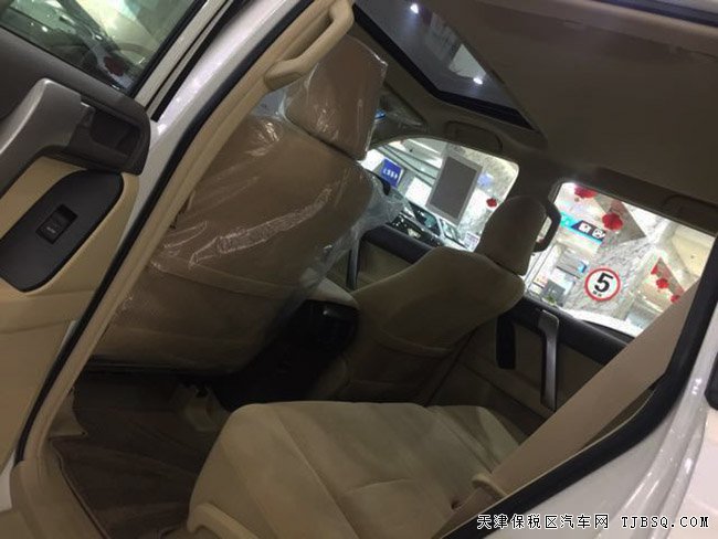 2017款豐田霸道2700中東版 2氣囊/外掛備胎現(xiàn)車39.9萬購