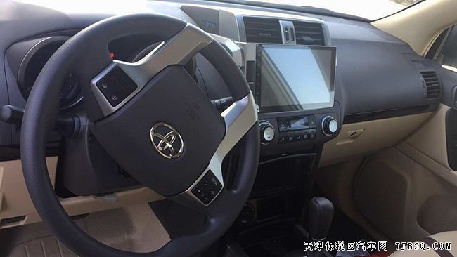 2017款豐田霸道2700中東版 真皮/外掛/10寸導(dǎo)航現(xiàn)車42萬