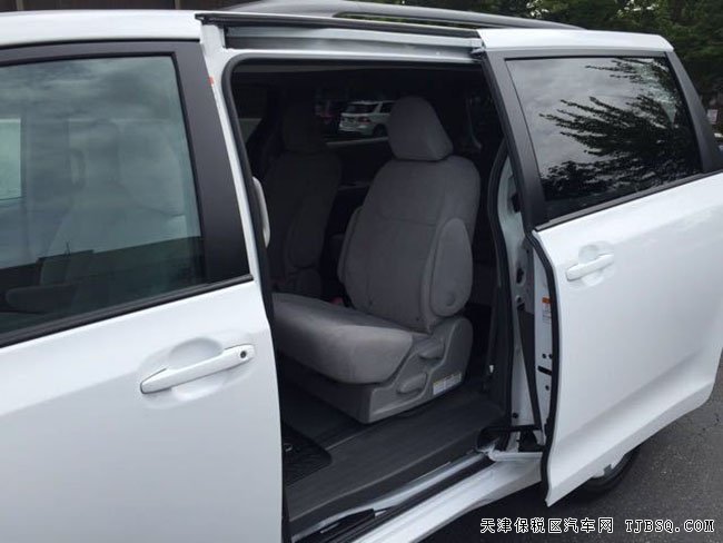 2017款豐田塞納3.5L商務(wù)MPV 平行進(jìn)口車尊享折扣