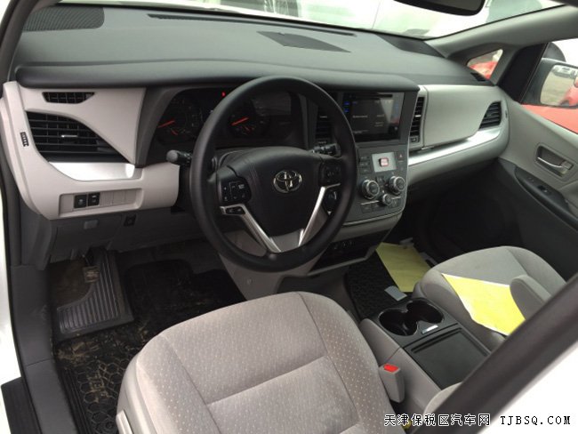 2017款豐田塞納3.5L商務(wù)MPV 電動門/八座現(xiàn)車44.5萬起