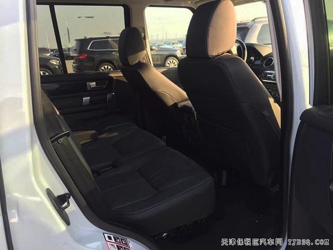 2016款路虎發(fā)現(xiàn)四3.0T七座SUV 平行進(jìn)口車享折扣