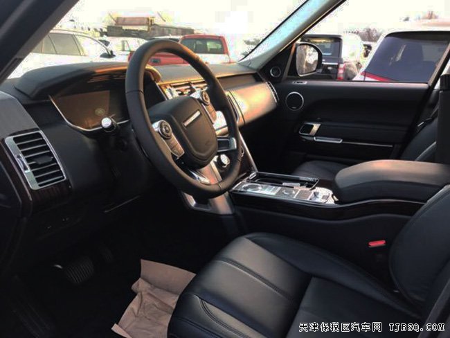 2016款路虎攬勝3.0T行政汽油版 天津港現(xiàn)車(chē)127萬(wàn)優(yōu)惠促