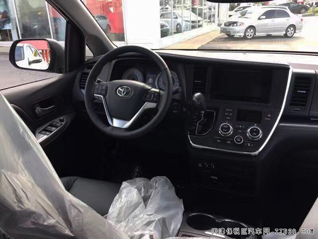 2017款豐田塞納3.5L運(yùn)動(dòng)版 SE版現(xiàn)車(chē)優(yōu)惠起航