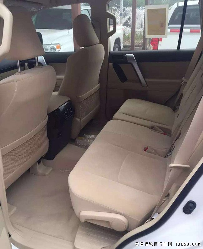 2017款豐田普拉多2700中東版 丐版現(xiàn)車優(yōu)惠大促