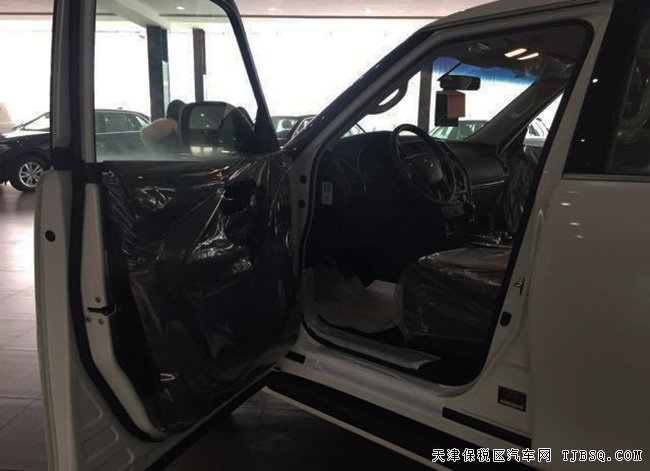 2017款日產(chǎn)尼桑途樂(lè)Y62中東版 18輪/差速鎖現(xiàn)車(chē)51.5萬(wàn)起
