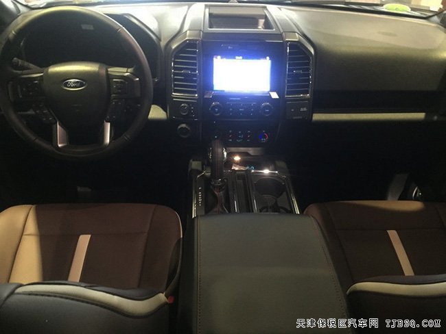 平行進(jìn)口車福特勇猛者3.5T七座SUV 17款現(xiàn)車享折扣
