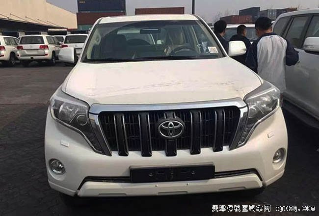 2017款豐田普拉多4000經(jīng)典SUV 平行進(jìn)口現(xiàn)車優(yōu)惠呈現(xiàn)