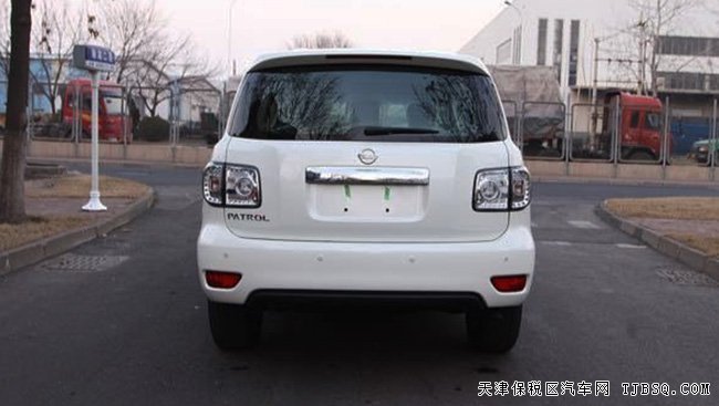 2017款日產(chǎn)尼桑途樂(lè)Y62中東版4.0L 天津港現(xiàn)車(chē)51.5萬(wàn)起