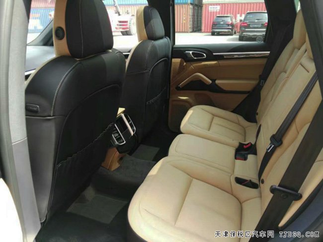 平行進(jìn)口車保時(shí)捷卡宴3.0T柴油版 16款現(xiàn)車83.8萬(wàn)享折扣