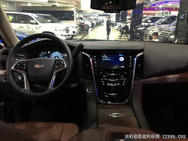 2016款凱迪拉克凱雷德6.2L長(zhǎng)軸ESV豪華版 現(xiàn)車(chē)報(bào)價(jià)132萬(wàn)