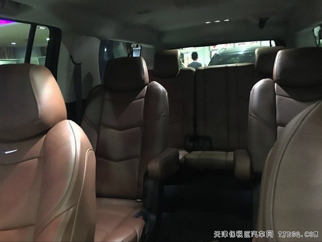 2016款凱迪拉克凱雷德6.2L長(zhǎng)軸ESV豪華版 現(xiàn)車(chē)報(bào)價(jià)132萬(wàn)