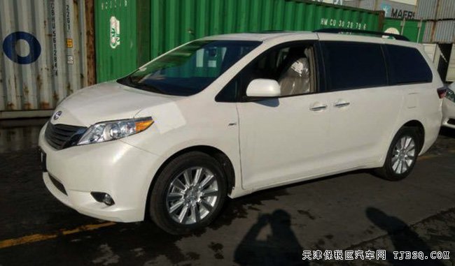 2017款豐田塞納3.5L四驅(qū)頂配版 豪華MPV現(xiàn)車62萬(wàn)享折扣