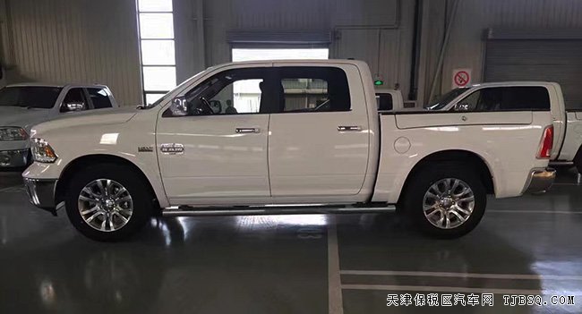 2017款道奇公羊5.7L長(zhǎng)角號(hào)皮卡 平行進(jìn)口車樂(lè)享折扣