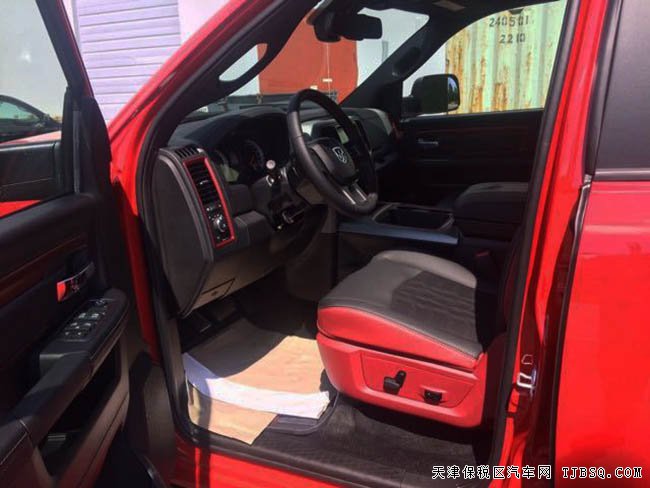 平行進口車道奇公羊5.7L叛逆者皮卡 17款現(xiàn)車津城巨獻