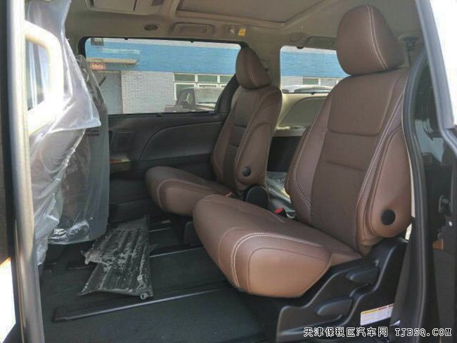 2017款豐田塞納3.5L兩驅(qū)版MPV 平行進口車報價41.2萬起