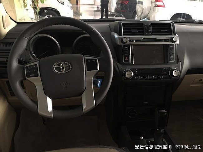 2017款豐田普拉多2700中東版 進(jìn)口霸道2700現(xiàn)車(chē)惠滿津港