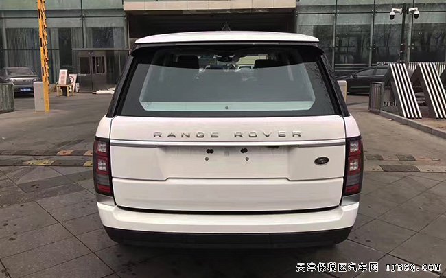 2017款路虎攬勝3.0T行政版 滑動(dòng)全景/腳感尾門現(xiàn)車113萬(wàn)