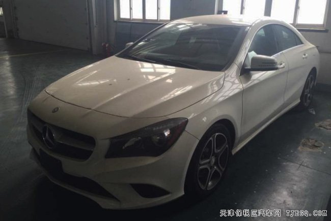 16款奔馳CLA250加規(guī)版四驅(qū) 高級包/黑色木飾現(xiàn)車38.8萬