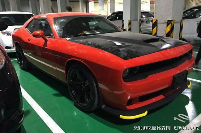 2016款道奇挑戰(zhàn)者地獄貓跑車(chē) 平行進(jìn)口車(chē)優(yōu)惠酬賓