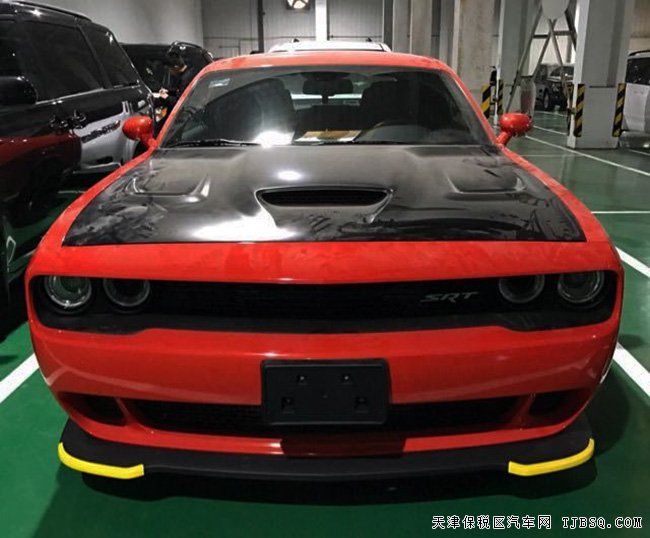 2016款道奇挑戰(zhàn)者地獄貓跑車(chē) 平行進(jìn)口車(chē)優(yōu)惠酬賓
