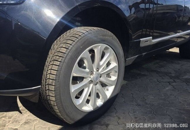 平行進(jìn)口車路虎攬勝3.0T行政版 經(jīng)典越野現(xiàn)車優(yōu)惠購