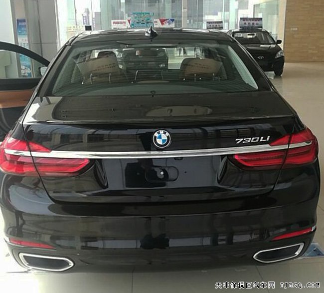2016款寶馬730中東版 全景天窗/18輪/電吸門現(xiàn)車66萬