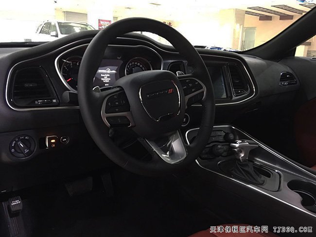 16款道奇挑戰(zhàn)者3.6L經(jīng)典肌肉跑車(chē) 平行進(jìn)口車(chē)報(bào)價(jià)52.5萬(wàn)