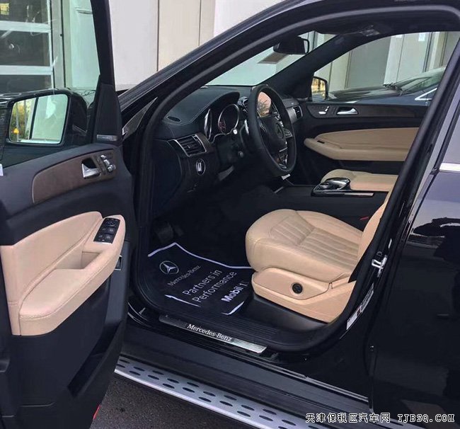 17款奔馳GLS450美規(guī)版 全景/停車(chē)包/哈曼卡頓現(xiàn)車(chē)107萬(wàn)
