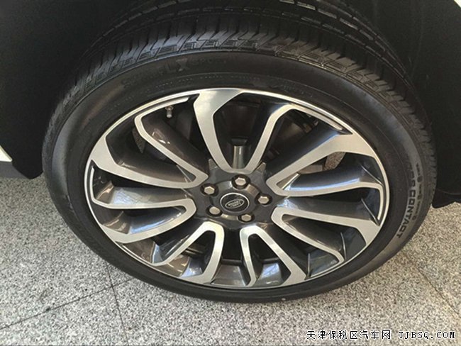 2017款路虎攬勝5.0T創(chuàng)世加長(zhǎng)版 平行進(jìn)口車(chē)享折扣