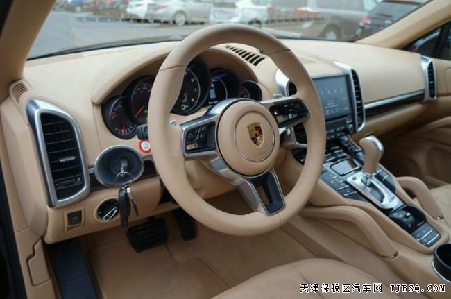 2017款保時捷卡宴汽油版3.6L 平行進(jìn)口優(yōu)惠呈現(xiàn)