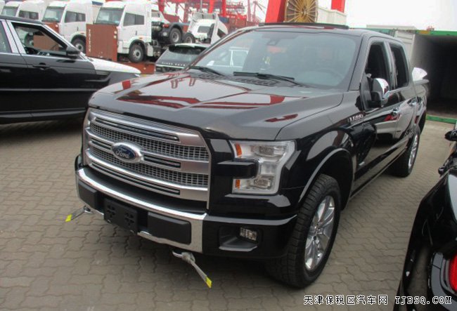 2017款福特F150白金版皮卡 10速/全景天窗/20輪現(xiàn)車49萬(wàn)