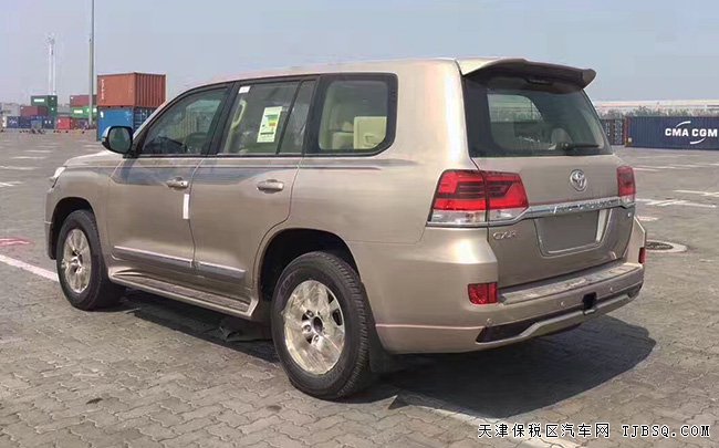 17款豐田酷路澤4600中東版 包圍/18輪/天窗現(xiàn)車105萬起