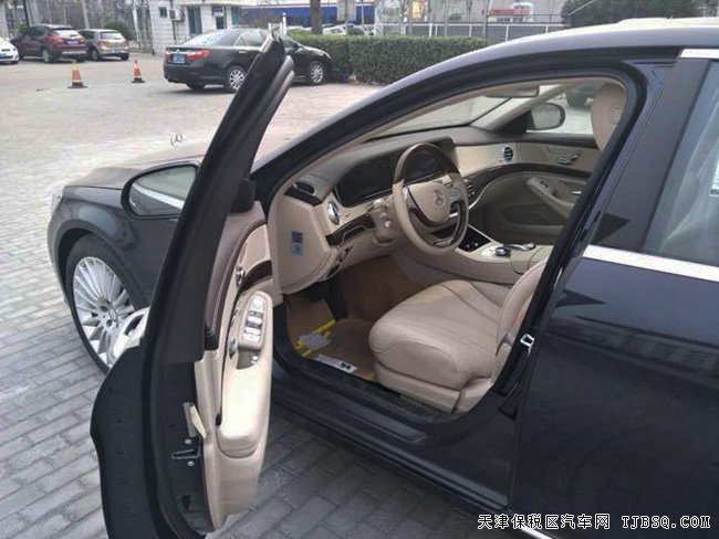 2016款奔馳S400L中東版 19輪/全景/四區(qū)空調(diào)現(xiàn)車114萬(wàn)