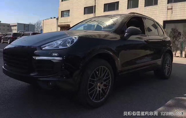 2017款保時捷卡宴汽油版3.6L 天津港現(xiàn)車享折扣
